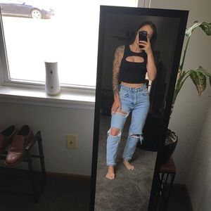 Black crop top